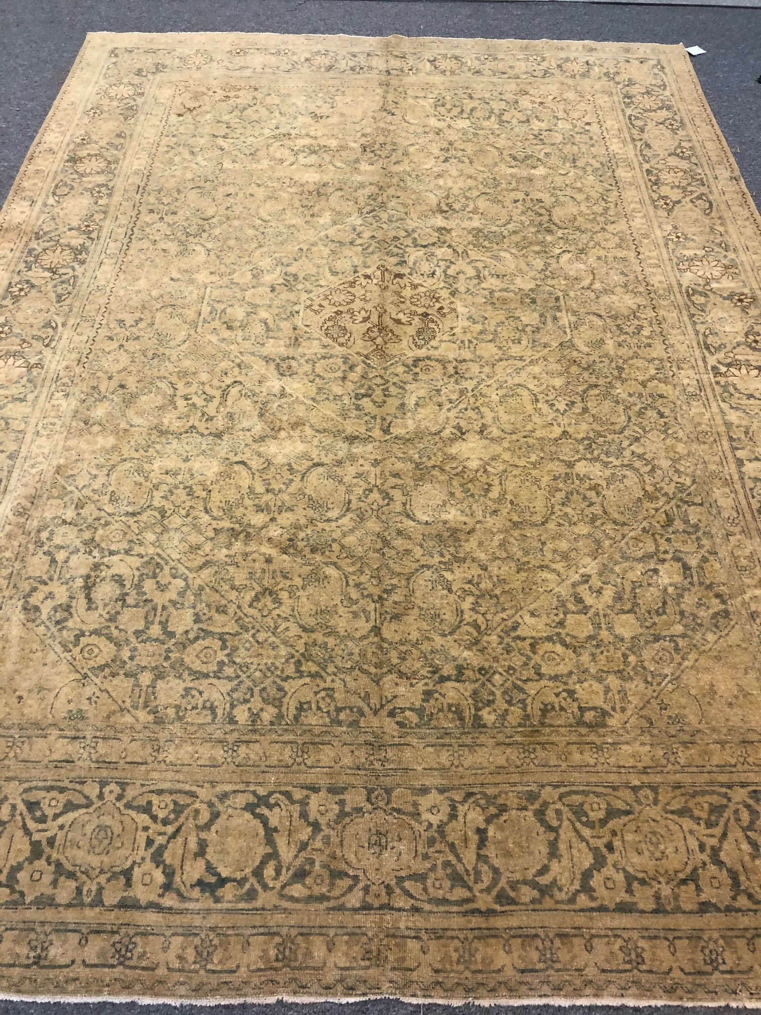 ANTIQUE TABRIZ RUG