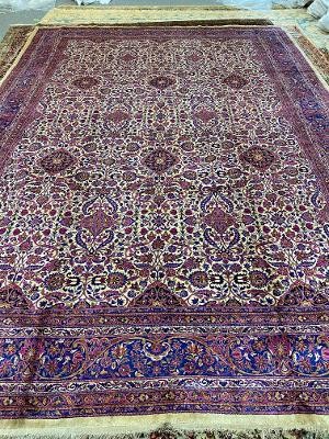 ANTIQUE SILK KASHAN CARPET