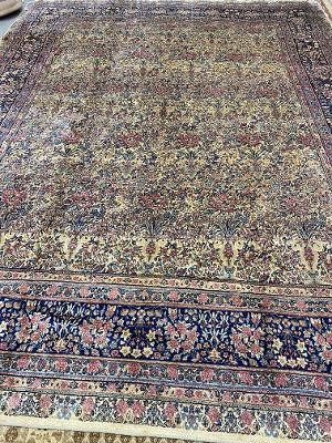 ANTIQUE KERMAN CARPET