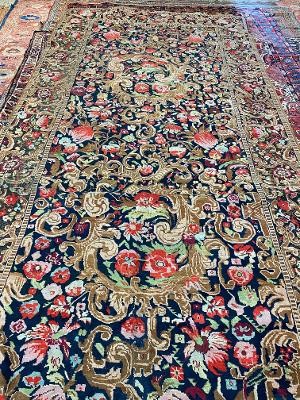 ANTIQUE KARABAGH RUG