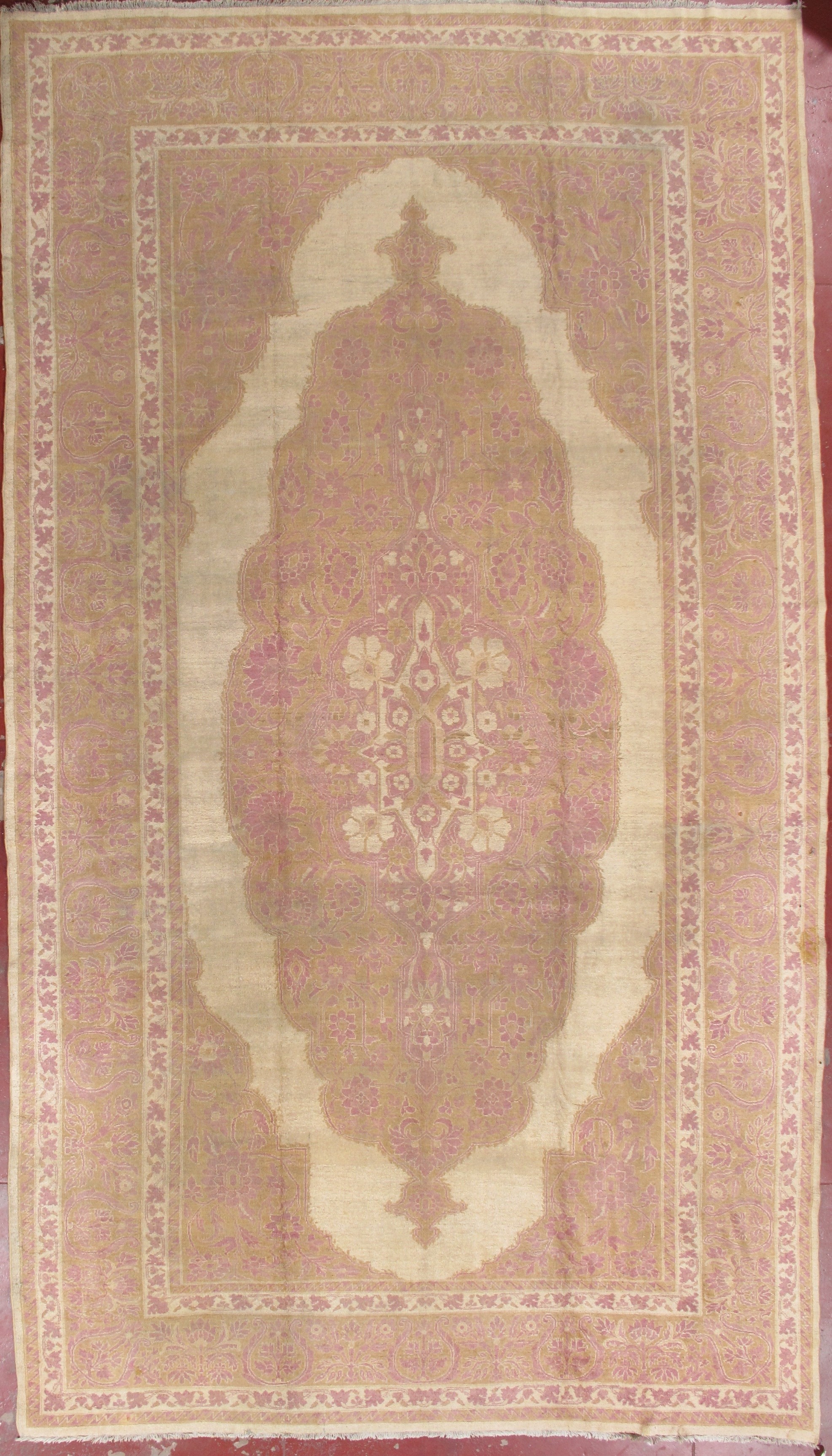 ANTIQUE AMRITSAR CARPET 