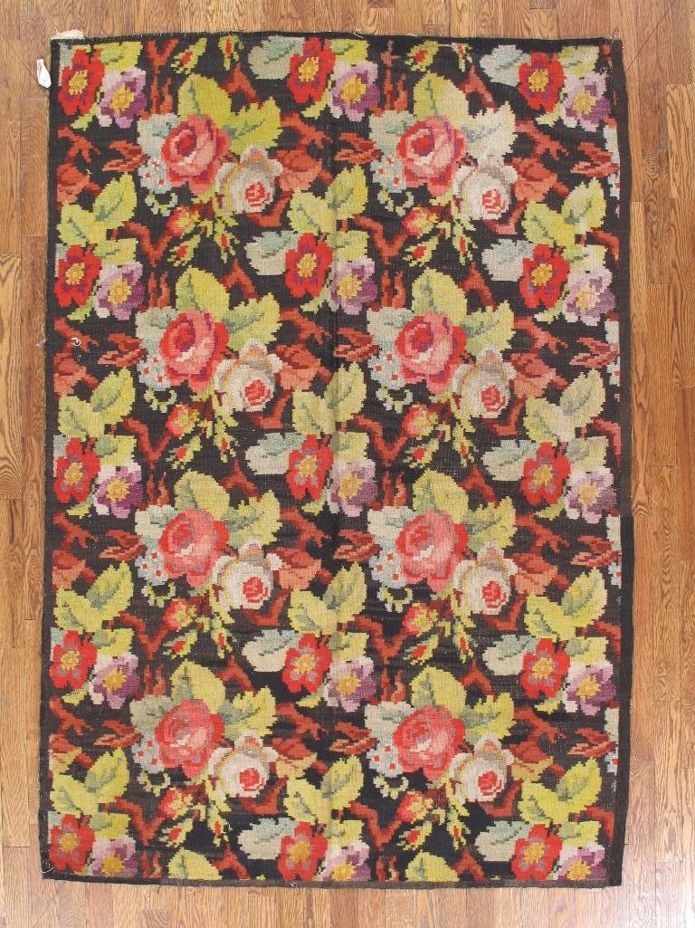 ANTIQUE BASERABIAN RUG