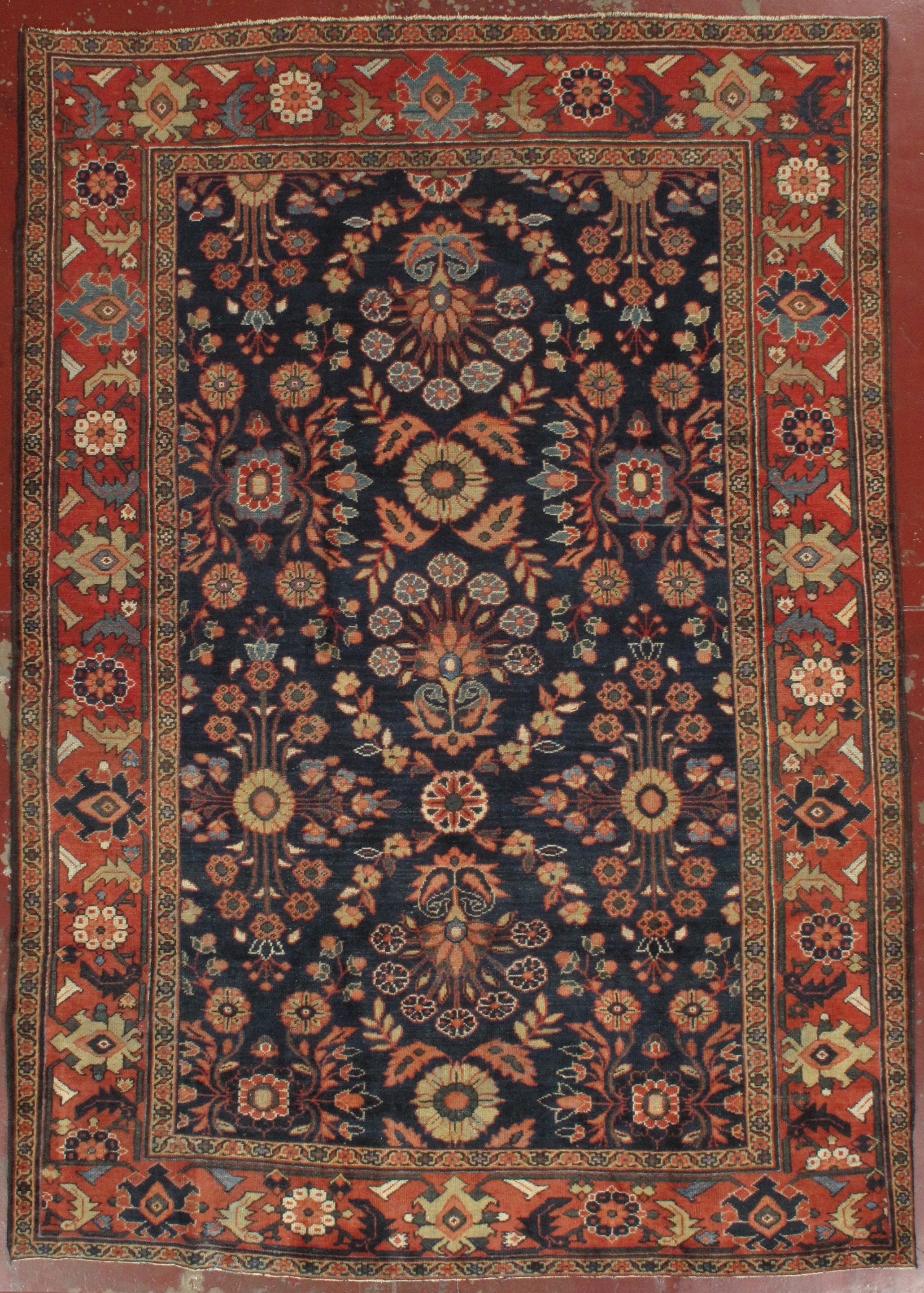 ANTIQUE SULTANABAD CARPET