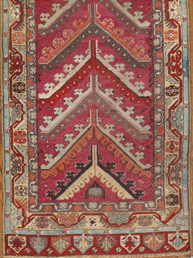 antique kirshehir runner