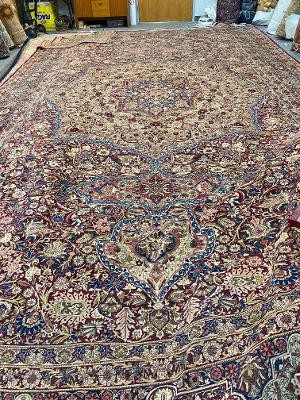 ANTIQUE LAVAR CARPET