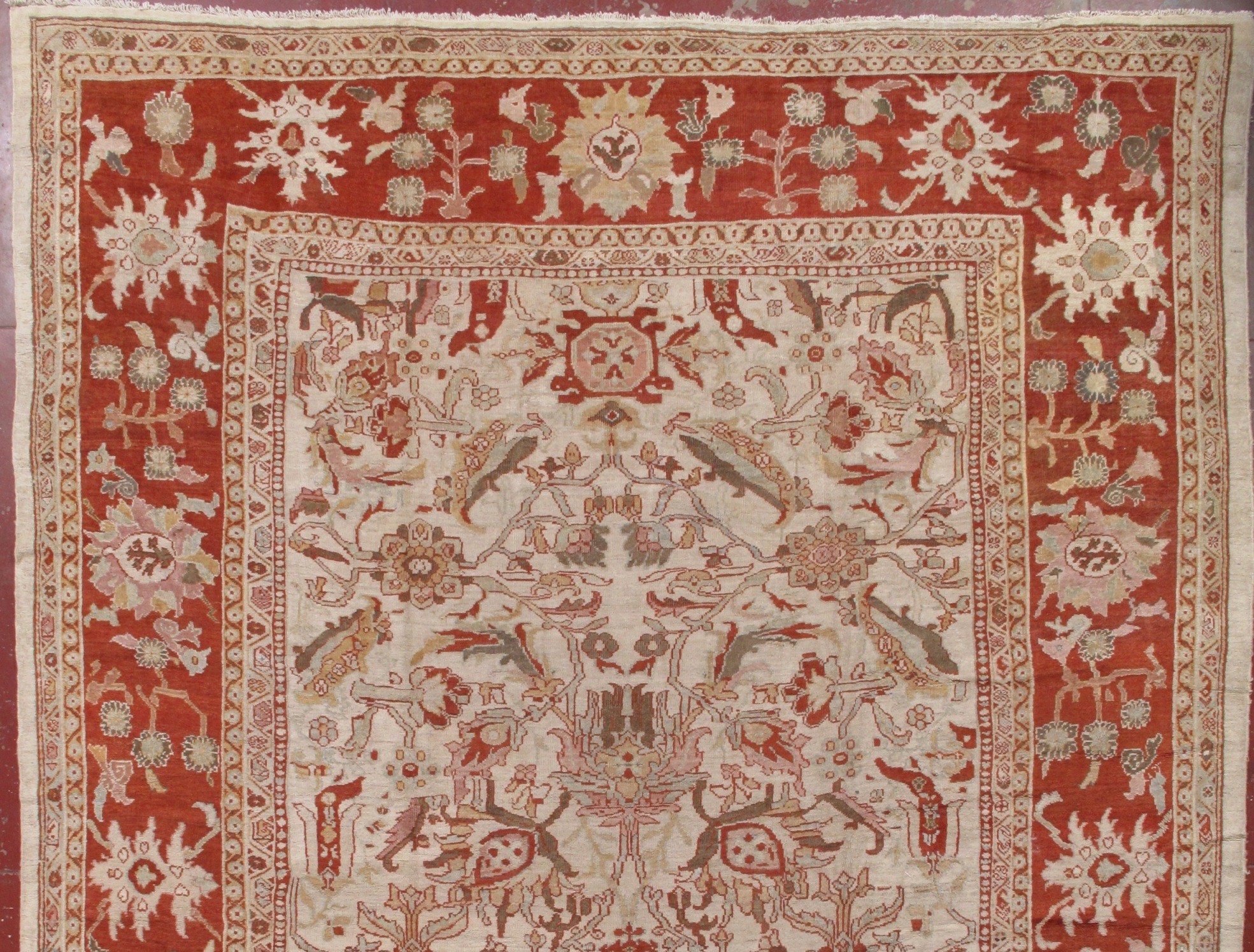 ANTIQUE SULTANABAD CARPET