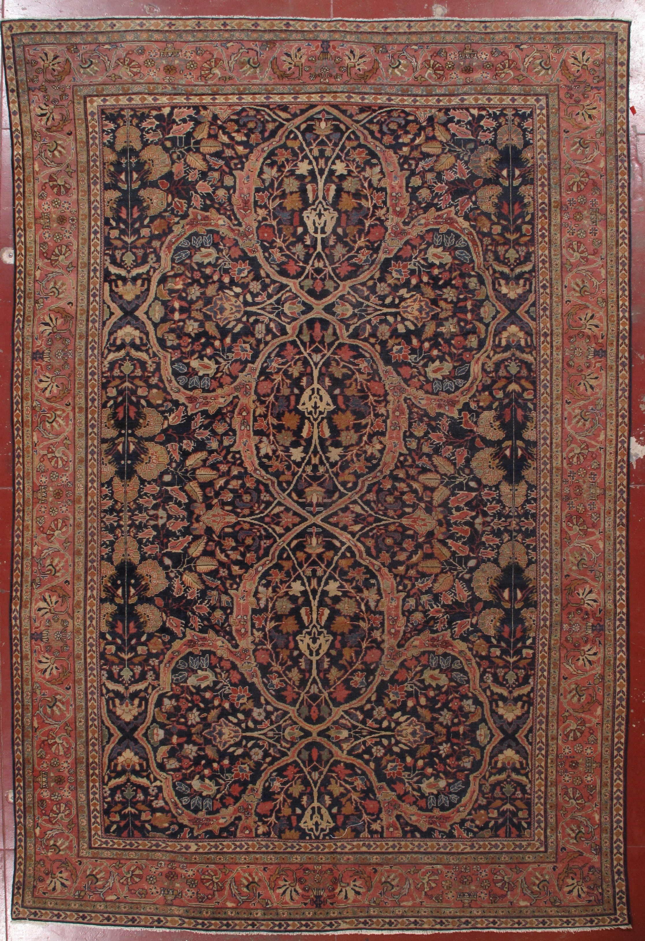 antique sultanabad carpet