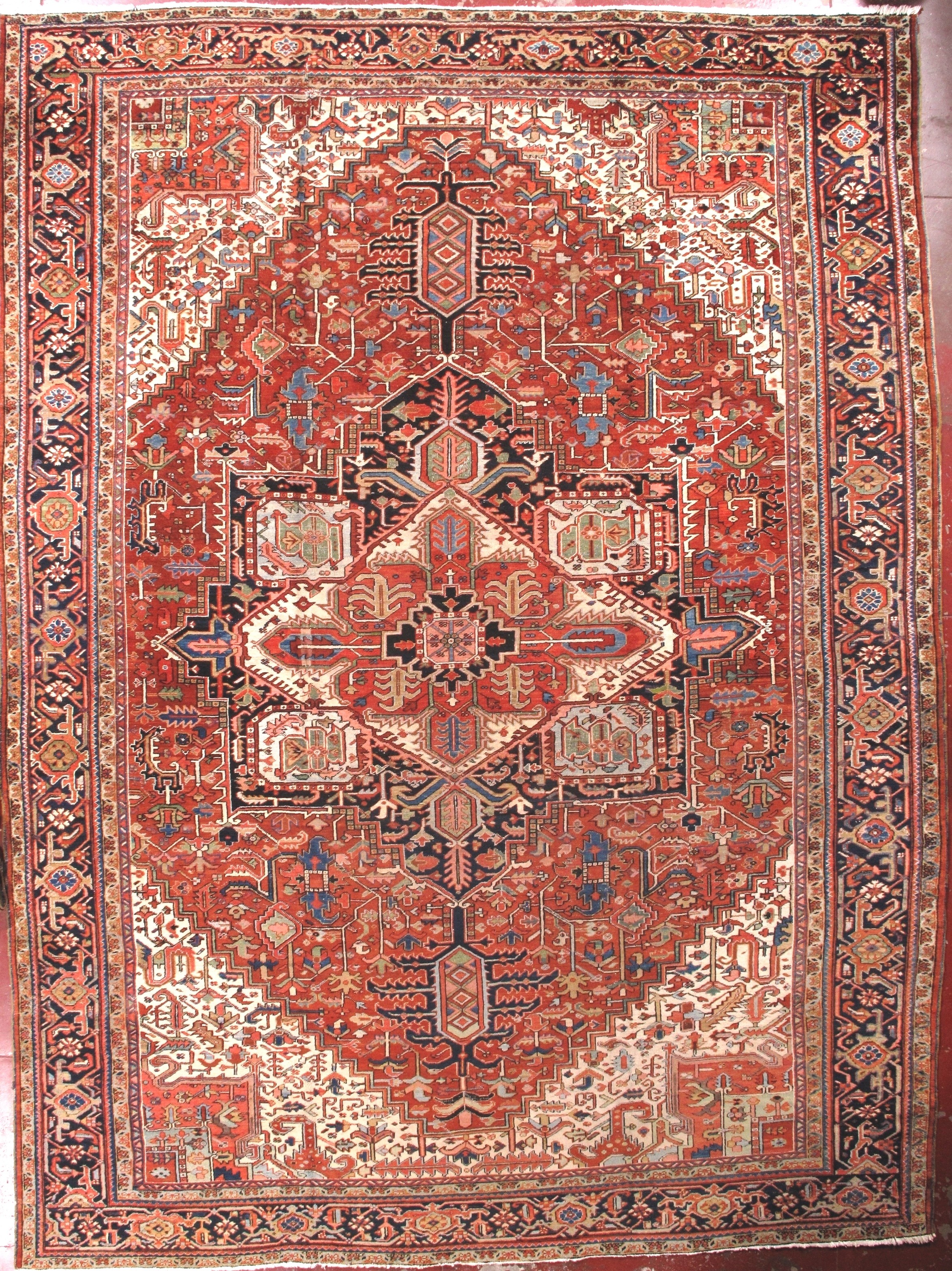 ANTIQUE HERIZ CARPET