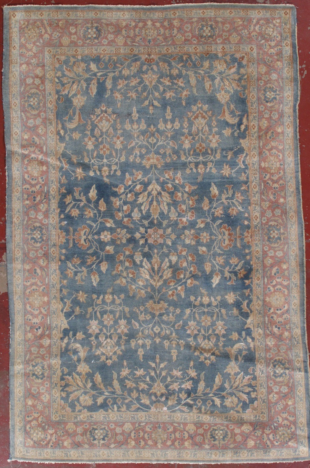 ANTIQUE SIVAS CARPET