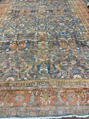 ANTIQUE SULTANABAD CARPET
