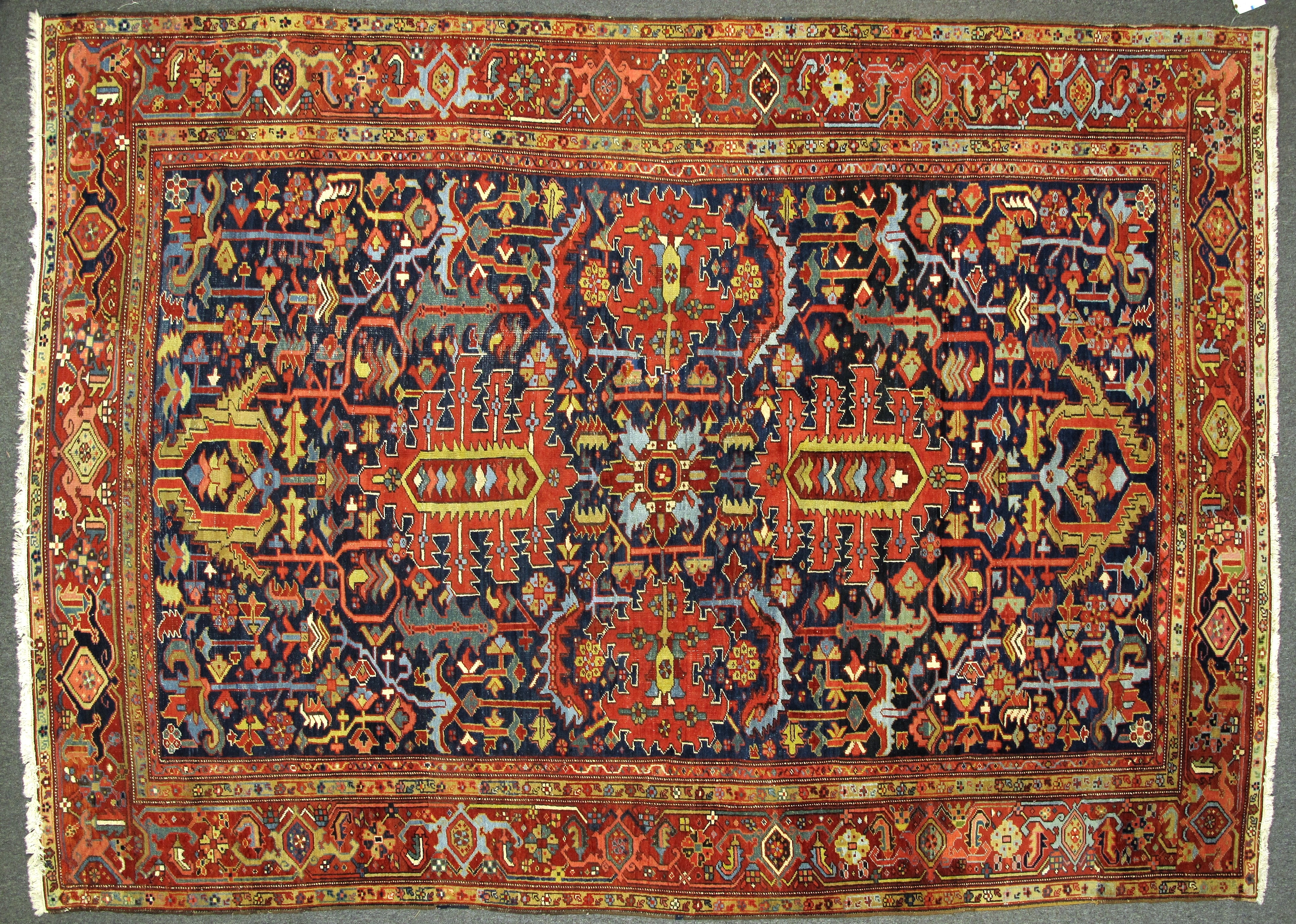 ANTIQUE HERIZ CARPET