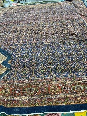 ANTIQUE HAMEDAN CARPET