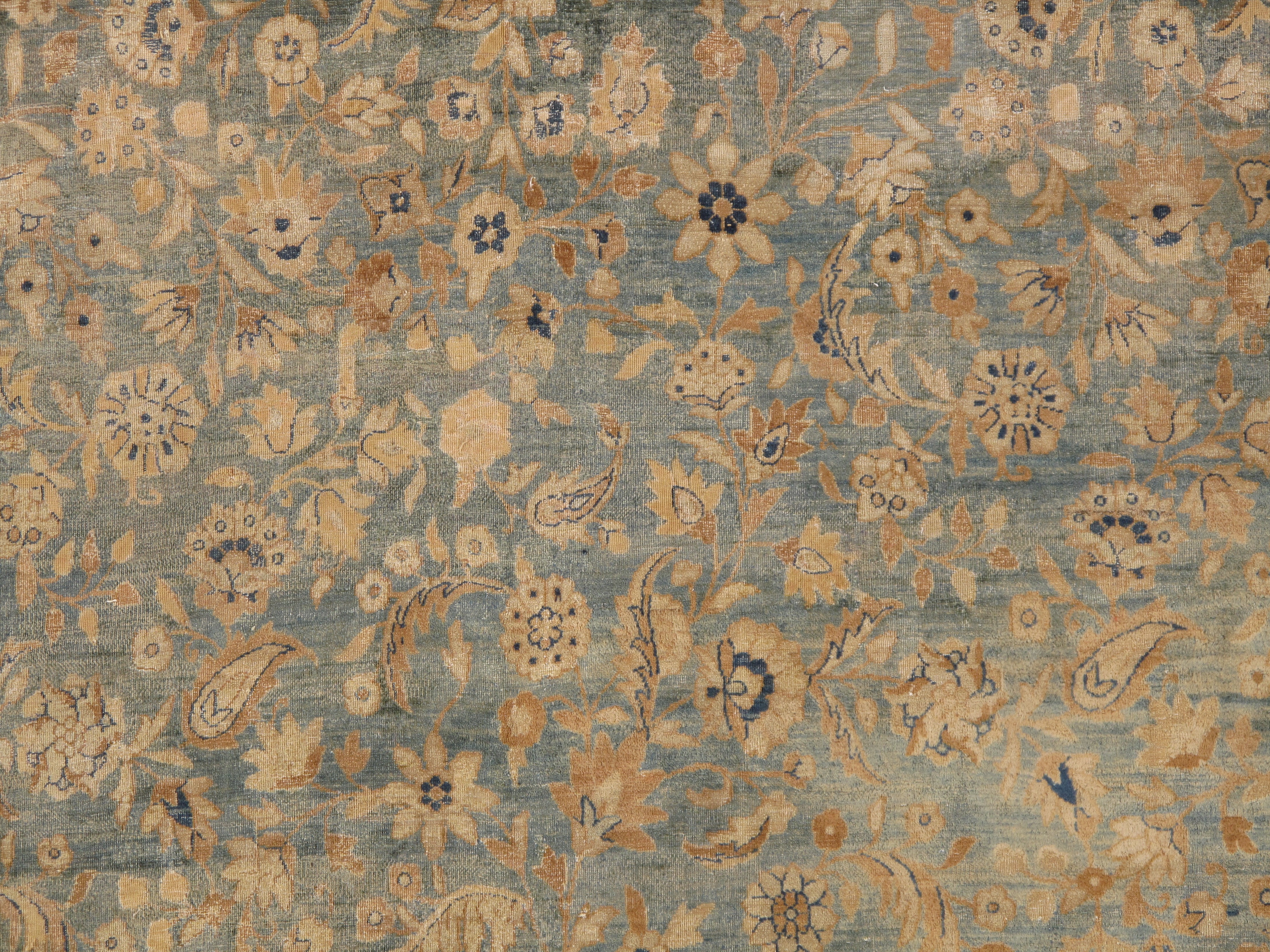 ANTIQUE KERMAN CARPET