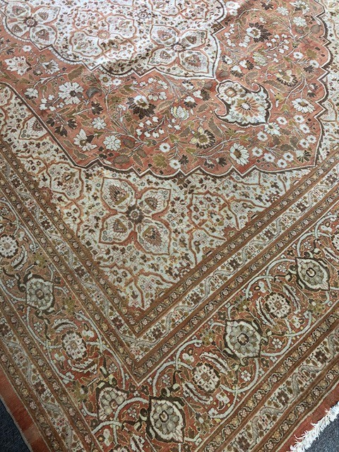 ANTIQUE TABRIZ CARPET