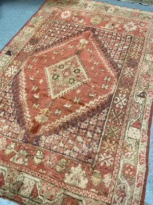 antique oushack carpt