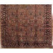 ANTIQUE SAROUK CARPET