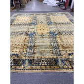 AN ANTIQUE INDIAN RUG