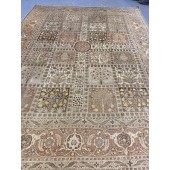 ANTIQUE TABRIZ CARPET