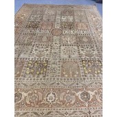 ANTIQUE TABRIZ CARPET