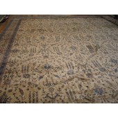 AN ANTIQUE INDIAN RUG